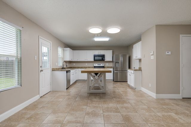 2228 Bradford Pear Drive, Little Elm, TX 75068