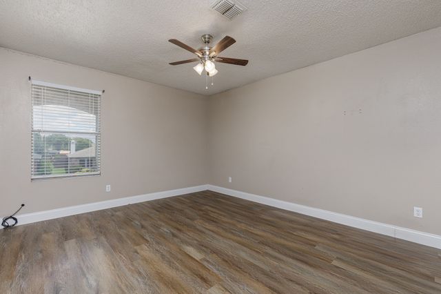 2228 Bradford Pear Drive, Little Elm, TX 75068