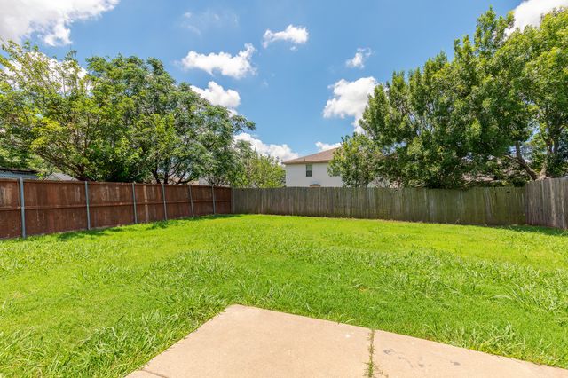 2228 Bradford Pear Drive, Little Elm, TX 75068