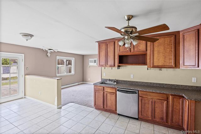 35 Timber Trail Lane, Medford, NY 11763