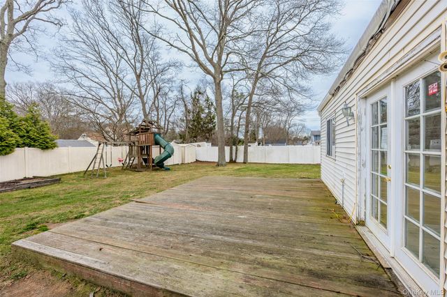 35 Timber Trail Lane, Medford, NY 11763