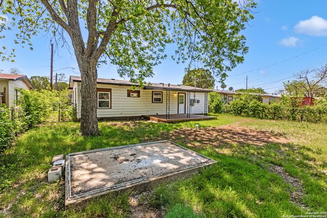 419 Hub Ave, San Antonio, TX 78220