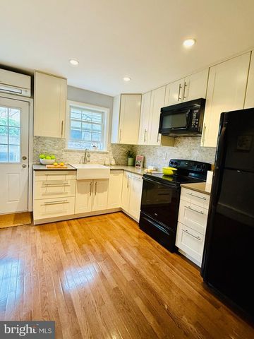 619 SEARS ST, Philadelphia, PA 19147