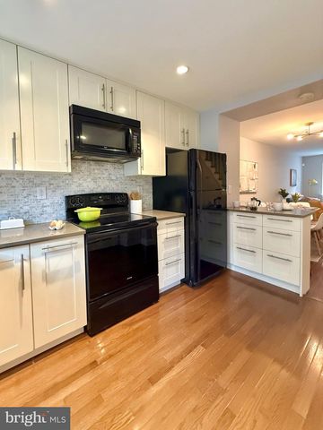619 SEARS ST, Philadelphia, PA 19147