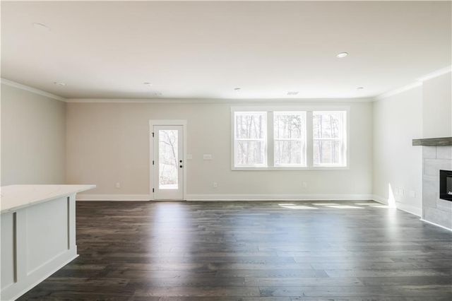 135 Henley Street, Canton, GA 30114