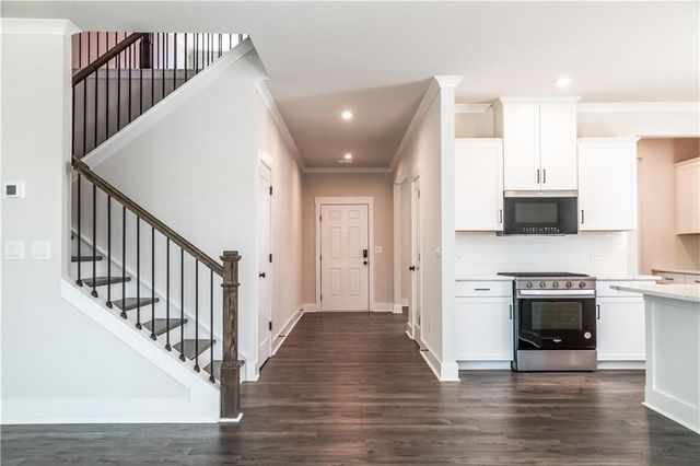 135 Henley Street, Canton, GA 30114