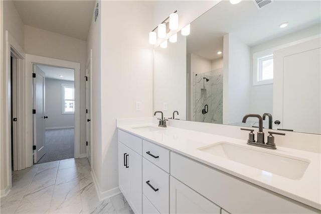 135 Henley Street, Canton, GA 30114