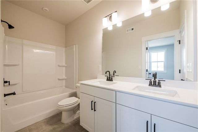 135 Henley Street, Canton, GA 30114