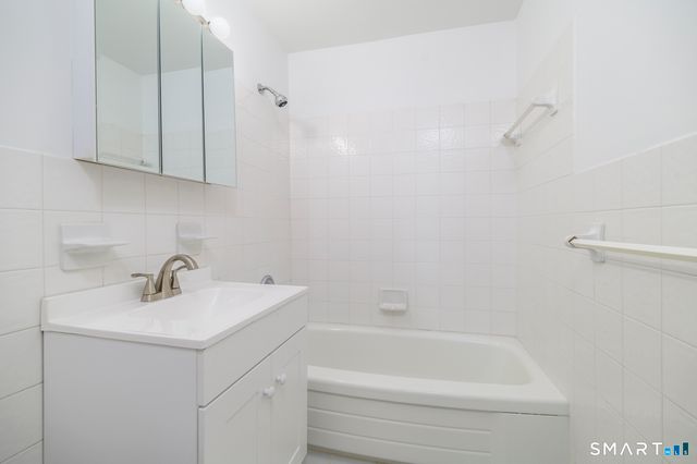 99 Prospect Street 5H, Stamford, CT 06901