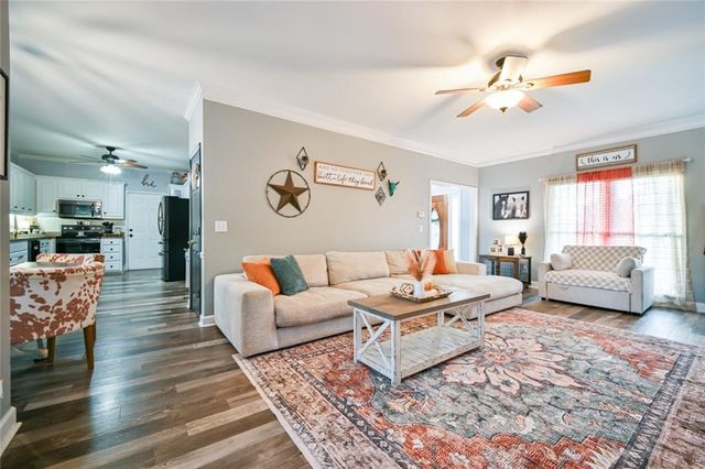 1940 Harvest Way, Loganville, GA 30052