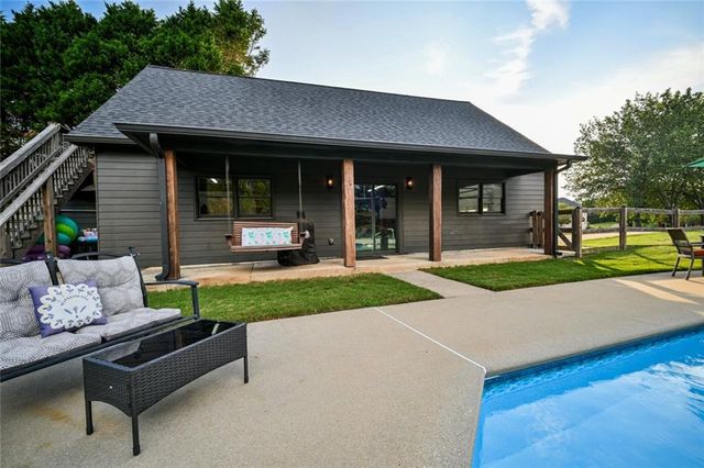 1940 Harvest Way, Loganville, GA 30052