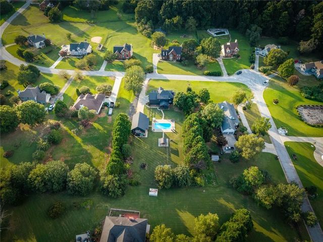 1940 Harvest Way, Loganville, GA 30052