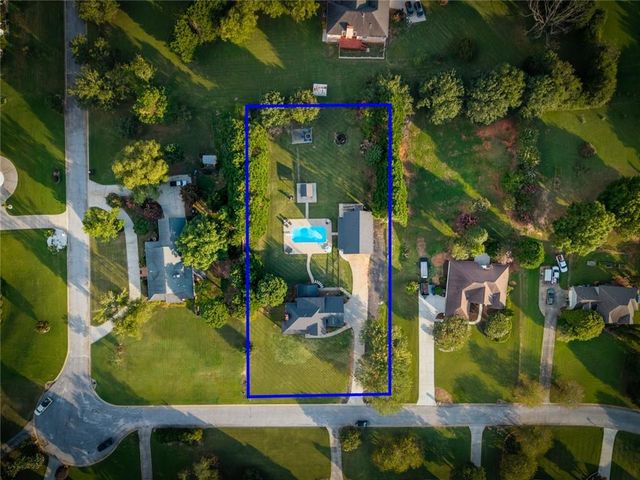 1940 Harvest Way, Loganville, GA 30052