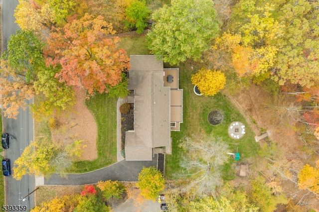 21 Angus Ln, Warren Twp., NJ 07059