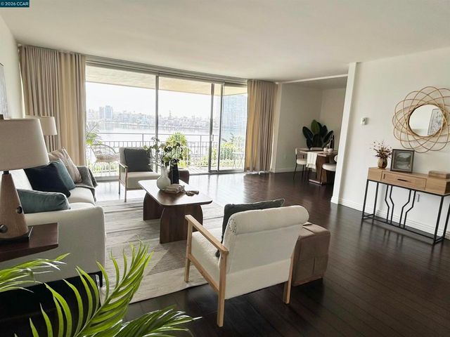 1555 Lakeside Dr. 50, Oakland, CA 94612