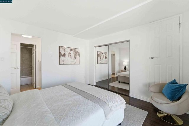 1555 Lakeside Dr. 50, Oakland, CA 94612