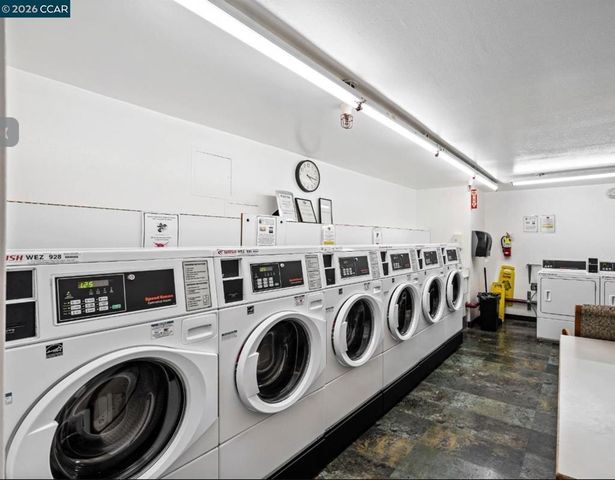 1555 Lakeside Dr. 50, Oakland, CA 94612