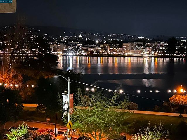 1555 Lakeside Dr. 50, Oakland, CA 94612