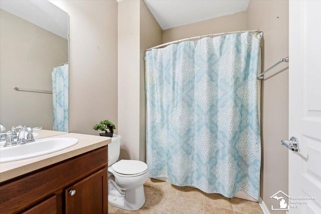 23854 Houghton Lane, Woodhaven, MI 48134