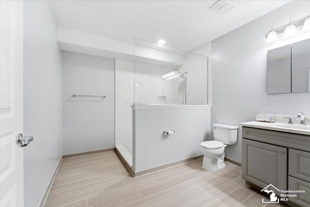 23854 Houghton Lane, Woodhaven, MI 48134