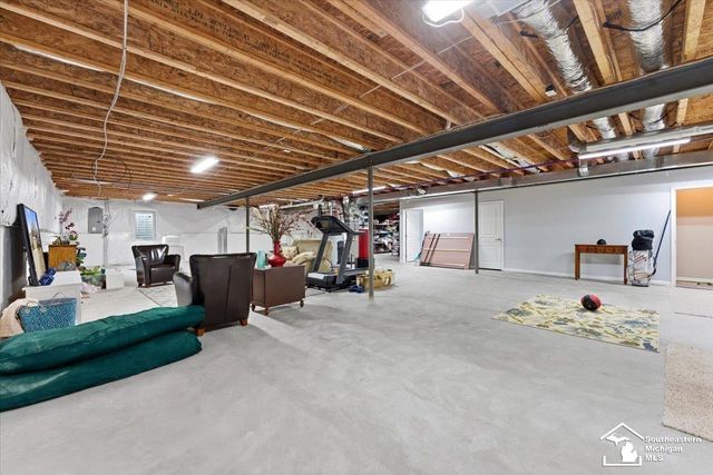 23854 Houghton Lane, Woodhaven, MI 48134