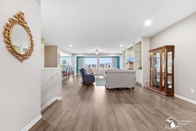 23854 Houghton Lane, Woodhaven, MI 48134