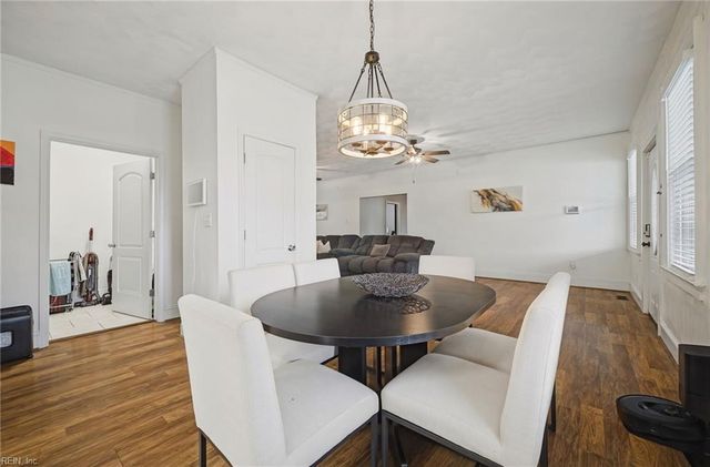 1847 S Streamline DR, Virginia Beach, VA 23454