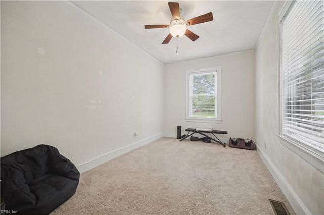 1847 S Streamline DR, Virginia Beach, VA 23454