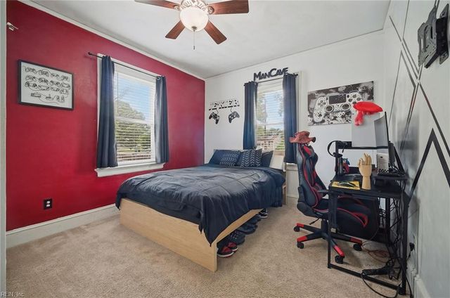 1847 S Streamline DR, Virginia Beach, VA 23454