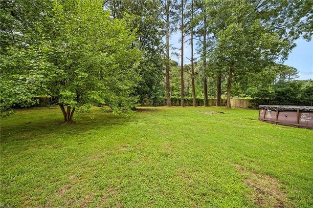 1847 S Streamline DR, Virginia Beach, VA 23454