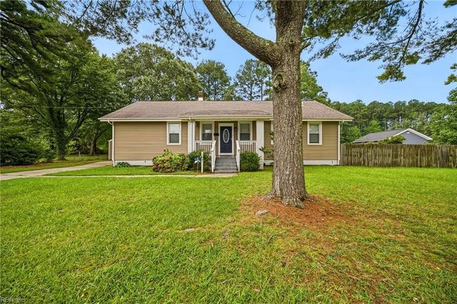 1847 S Streamline DR, Virginia Beach, VA 23454