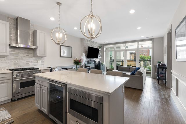 1601 W PEARSON Street 3S, Chicago, IL 60622