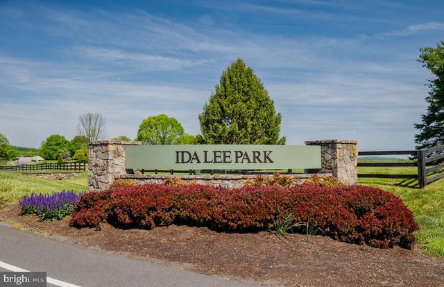 18448 SUGAR SNAP CIR, Leesburg, VA 20176