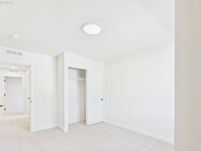 614 W 19TH St, La Center, WA 98629
