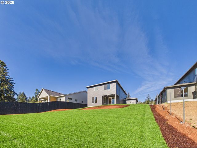 614 W 19TH St, La Center, WA 98629