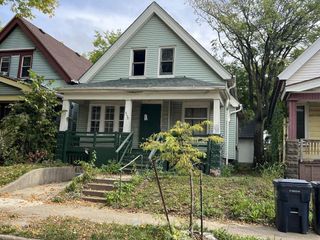 3130 N 33rd STREET, Milwaukee, WI 53216