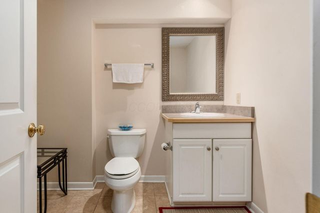 8345 Smoky Row Road, Powell, OH 43065