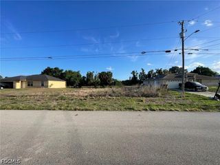 124 Preston ST, Lehigh Acres, FL 33974