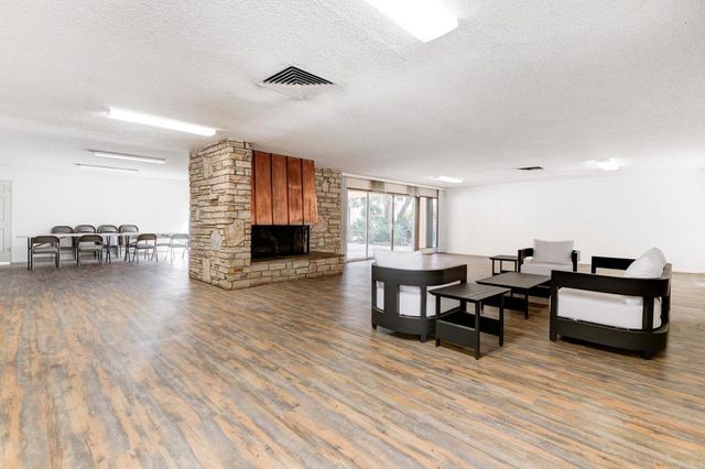 6765 Alvarado Road 10, San Diego, CA 92120