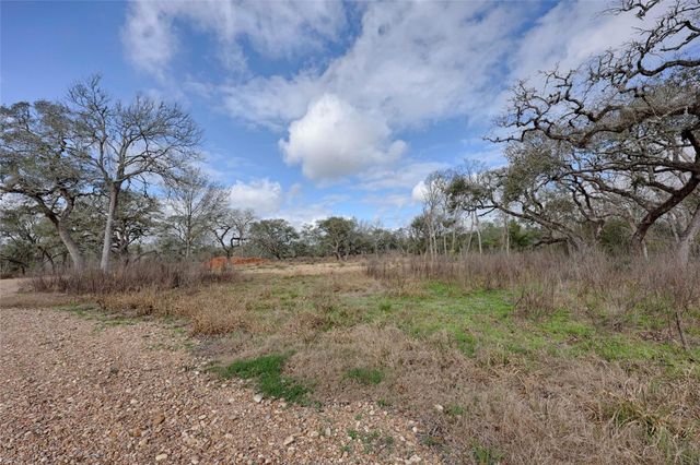 1178 Specklebelly LN, Columbus, TX 78934