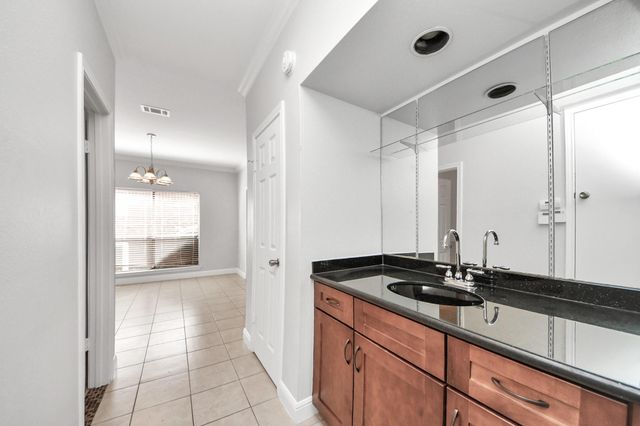 2468 Bering Drive, Houston, TX 77057