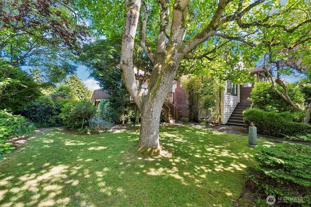 8812 Dibble Avenue NW, Seattle, WA 98117
