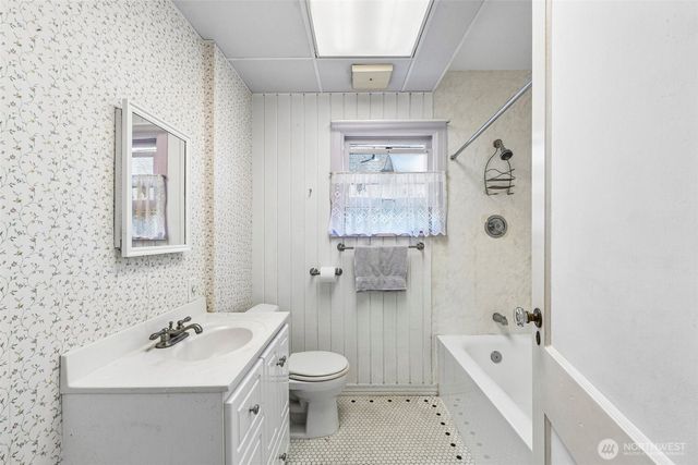 8812 Dibble Avenue NW, Seattle, WA 98117