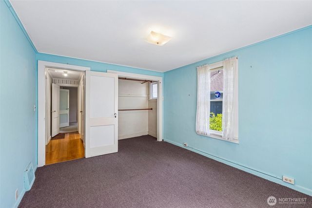 8812 Dibble Avenue NW, Seattle, WA 98117
