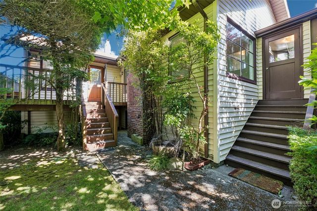 8812 Dibble Avenue NW, Seattle, WA 98117