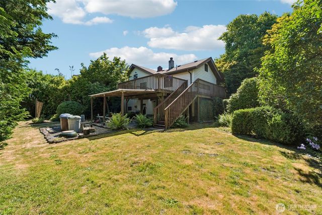 8812 Dibble Avenue NW, Seattle, WA 98117