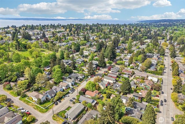 8812 Dibble Avenue NW, Seattle, WA 98117