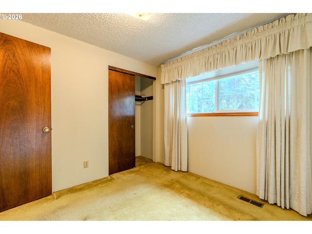 193 Se PALOMA Ave, Gresham, OR 97080