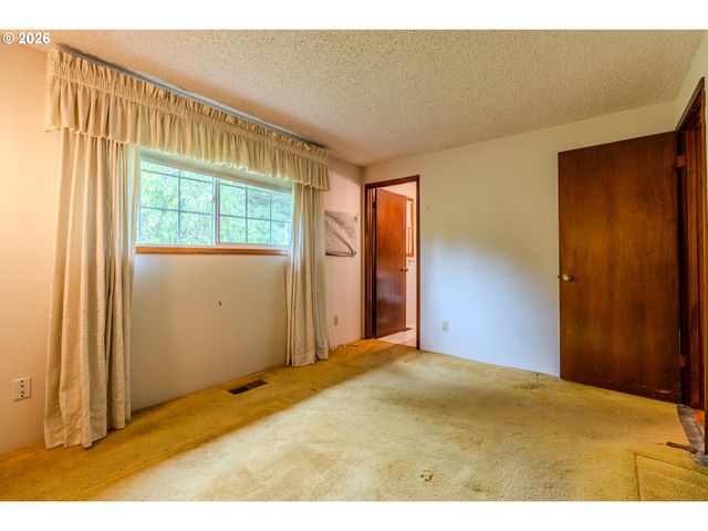 193 Se PALOMA Ave, Gresham, OR 97080