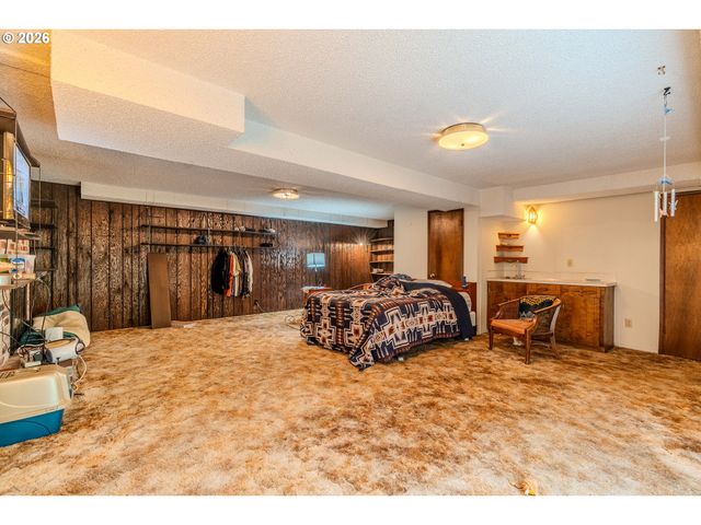193 Se PALOMA Ave, Gresham, OR 97080
